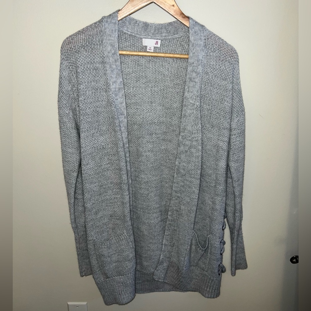 SO Medium Women’s Long Grey Knitted Cardigan with Pockets